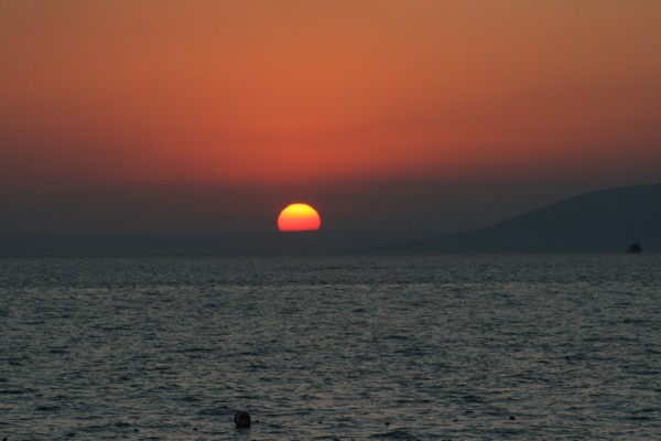 Schner Sonnenuntergang am Strand von Kovacine