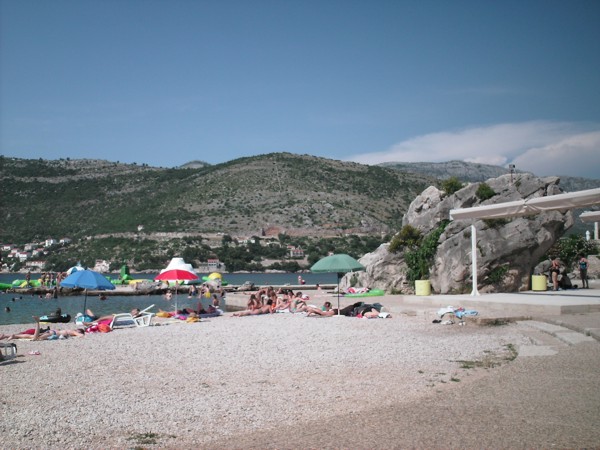 Der Stadtstrand Copacabana Beach von Dubrovnik