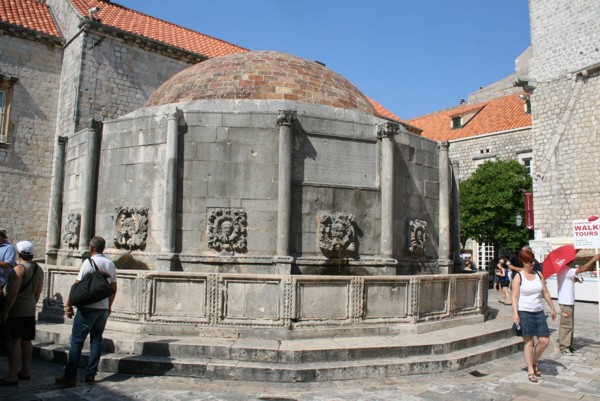 Der Onofiobrunnen in Dubrovnik